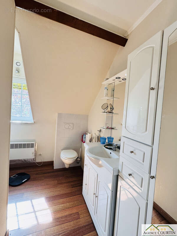 Maison à SAINT-AMBREUIL