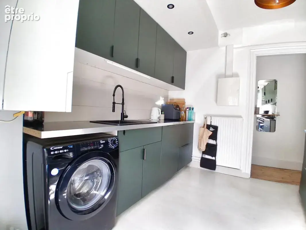 Appartement bourgeois entièrement rénové avec garage et balc - photo 5
