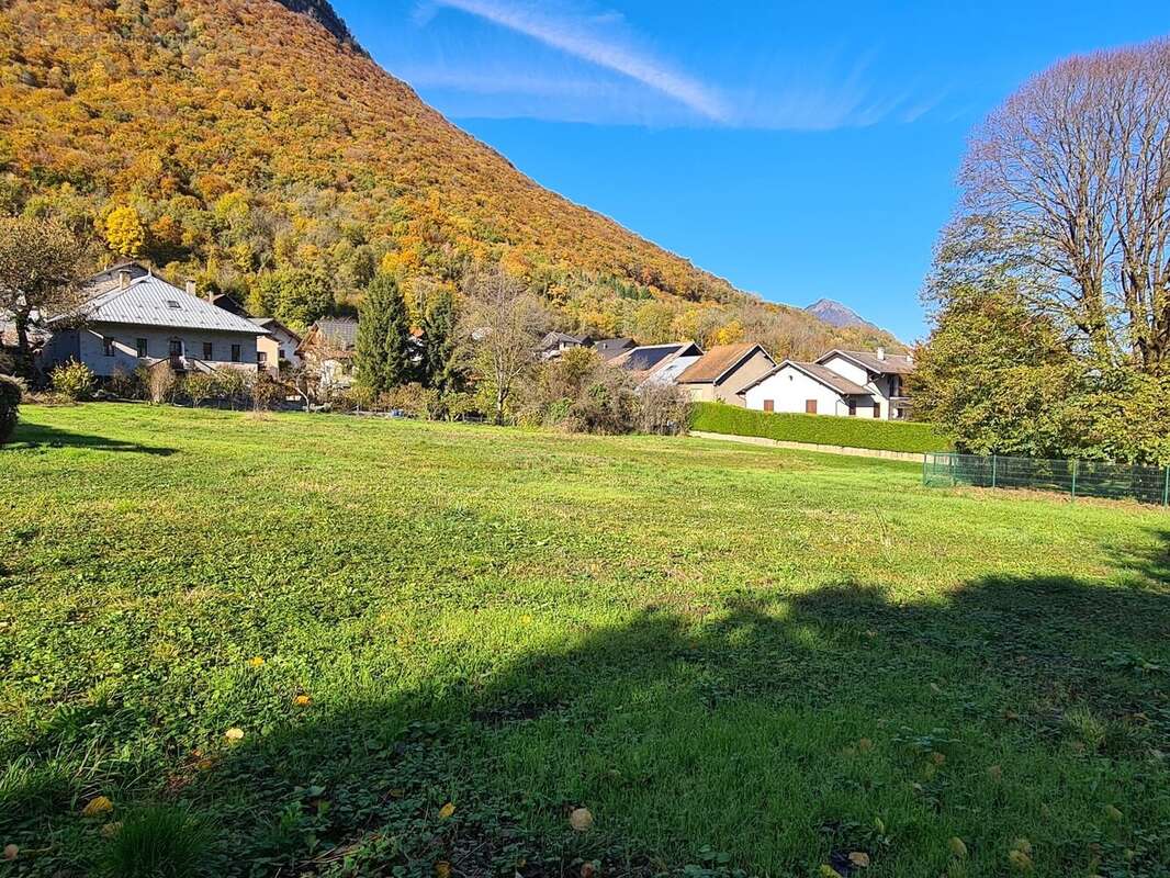 Terrain à MONTAILLEUR