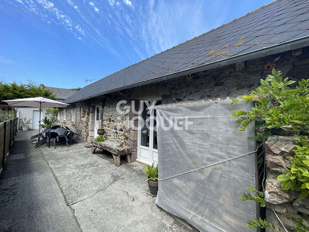Plourhan : a vendre maison en pierre ! - photo 8