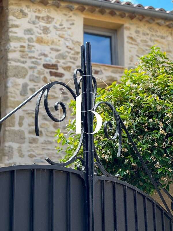 Maison à UZES