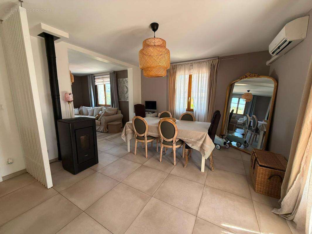 À VENDRE – Maison familiale de 177 m² avec fort potentiel – SALES (74150) - photo 3