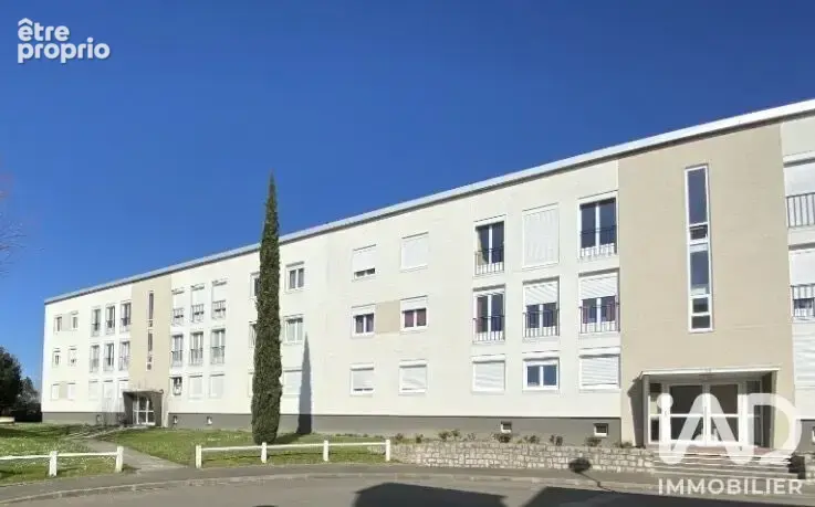 Photo 1 - Appartement à SAINT-JEAN-DE-BRAYE