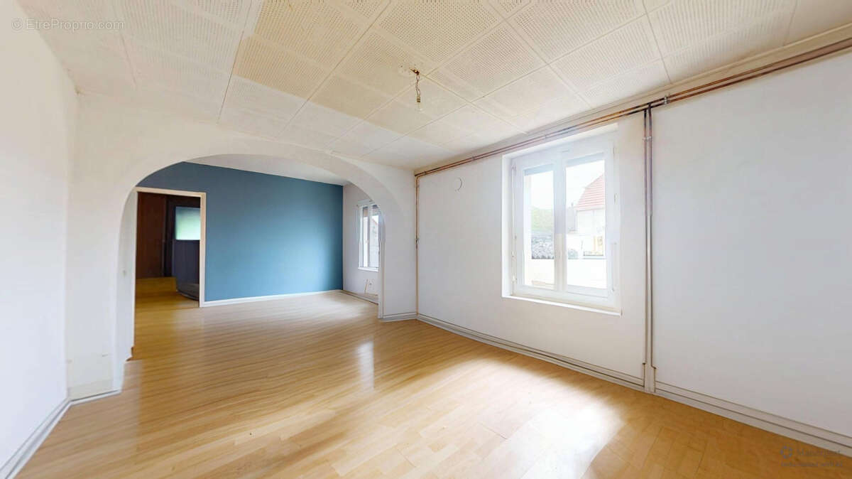 Appartement à TASSENIERES