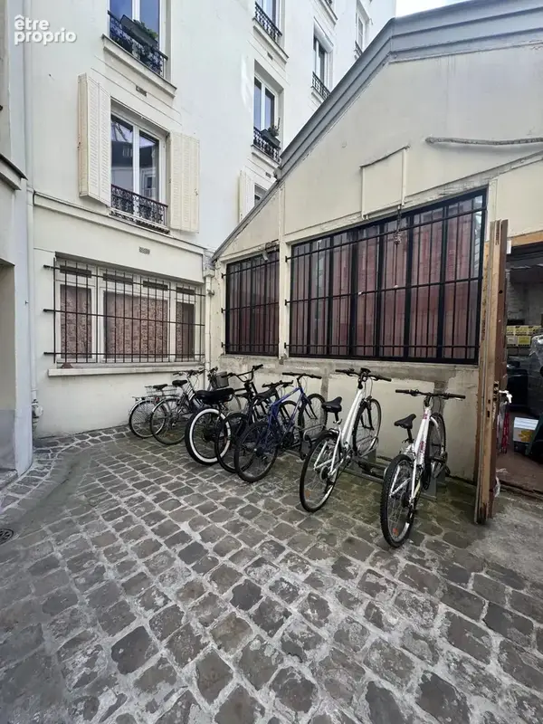 3 pièces enterement rénové, dernier étage avec ascenseur et 4 balcons - photo 5