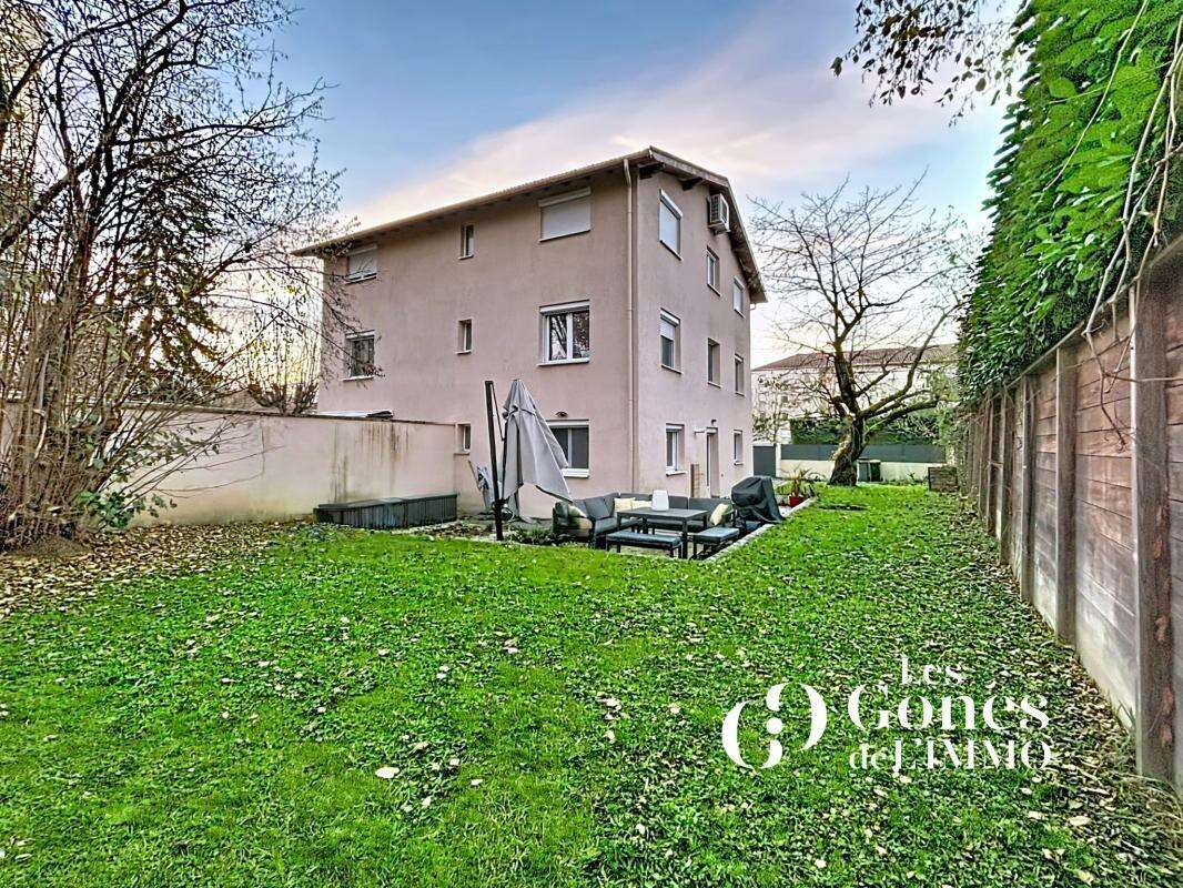 Maison à TASSIN-LA-DEMI-LUNE