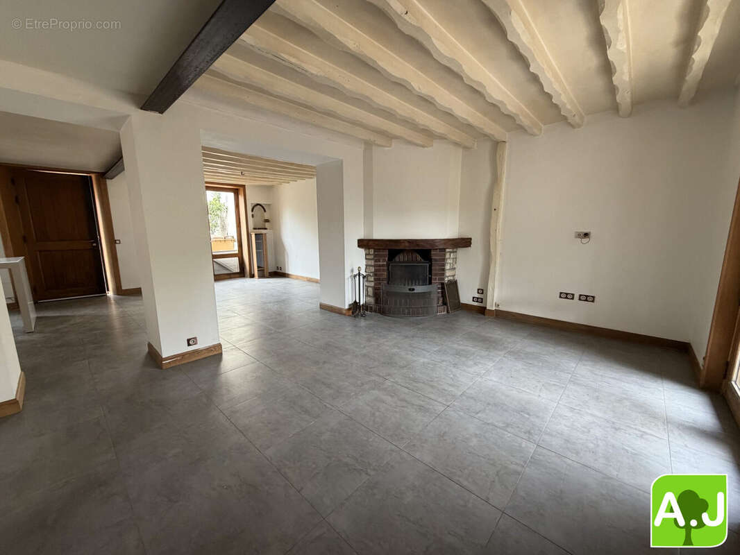 Maison 111 m² à Bois-Le-Roi  - photo 6