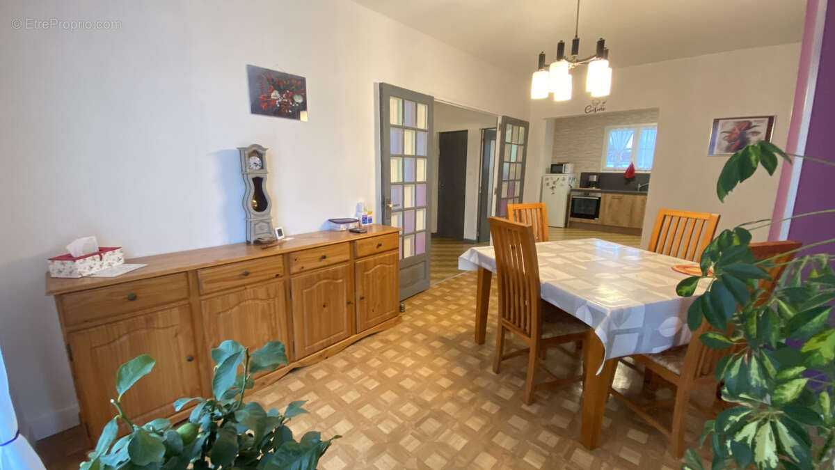 Maison à SAINT-FORT-SUR-GIRONDE