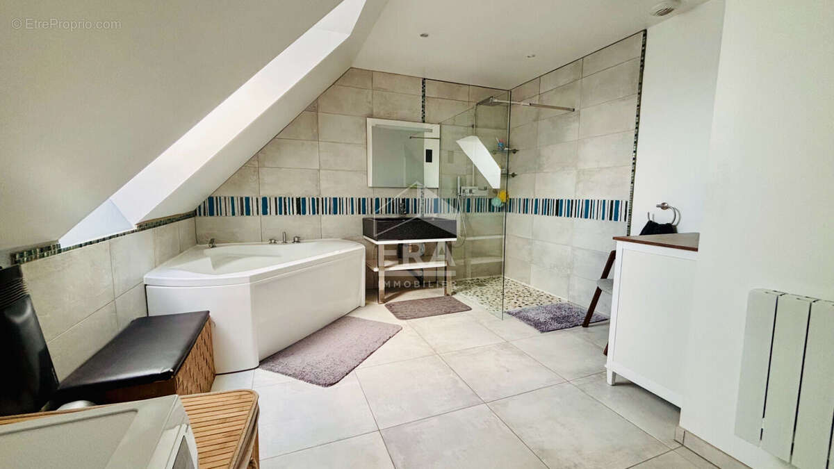 Maison à ROQUETOIRE