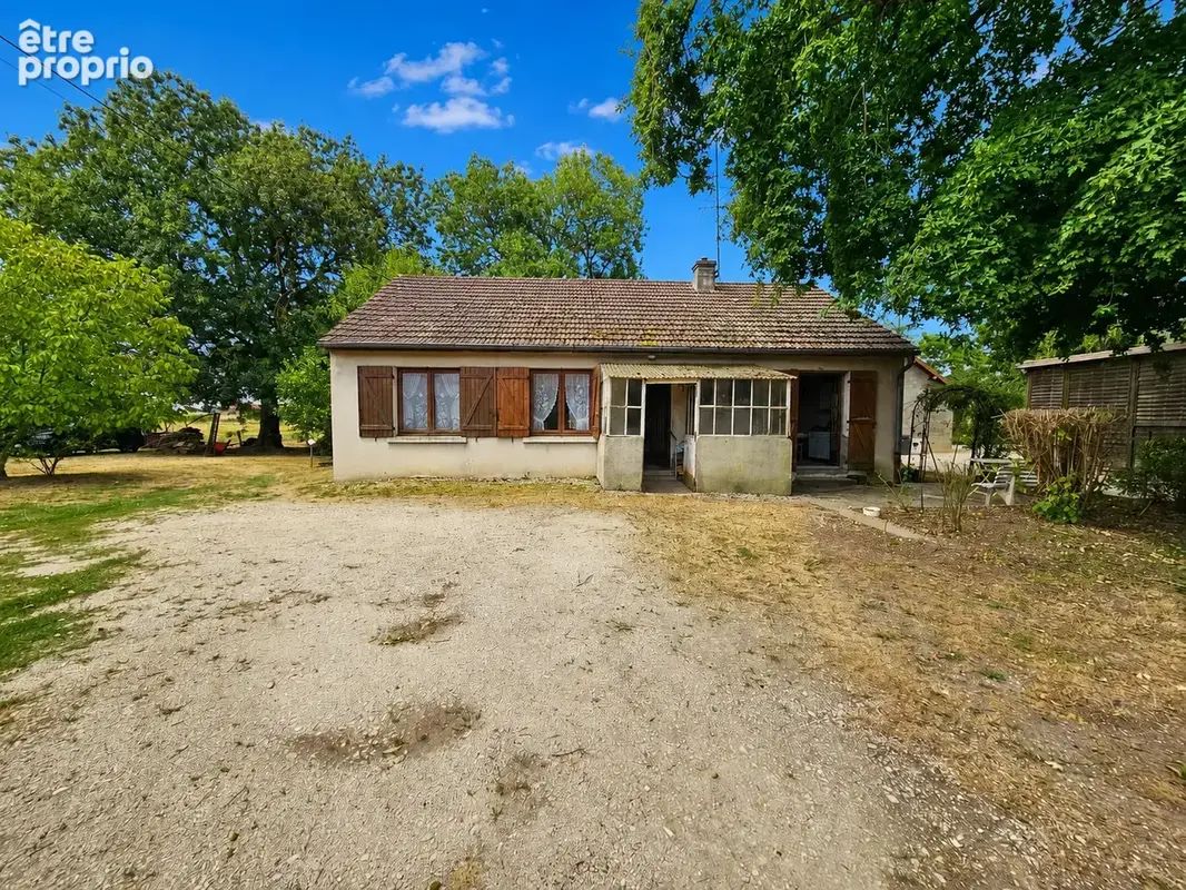 Maison à DAMEREY
