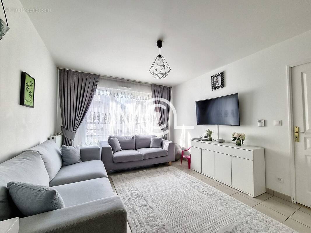 Appartement à LIMEIL-BREVANNES