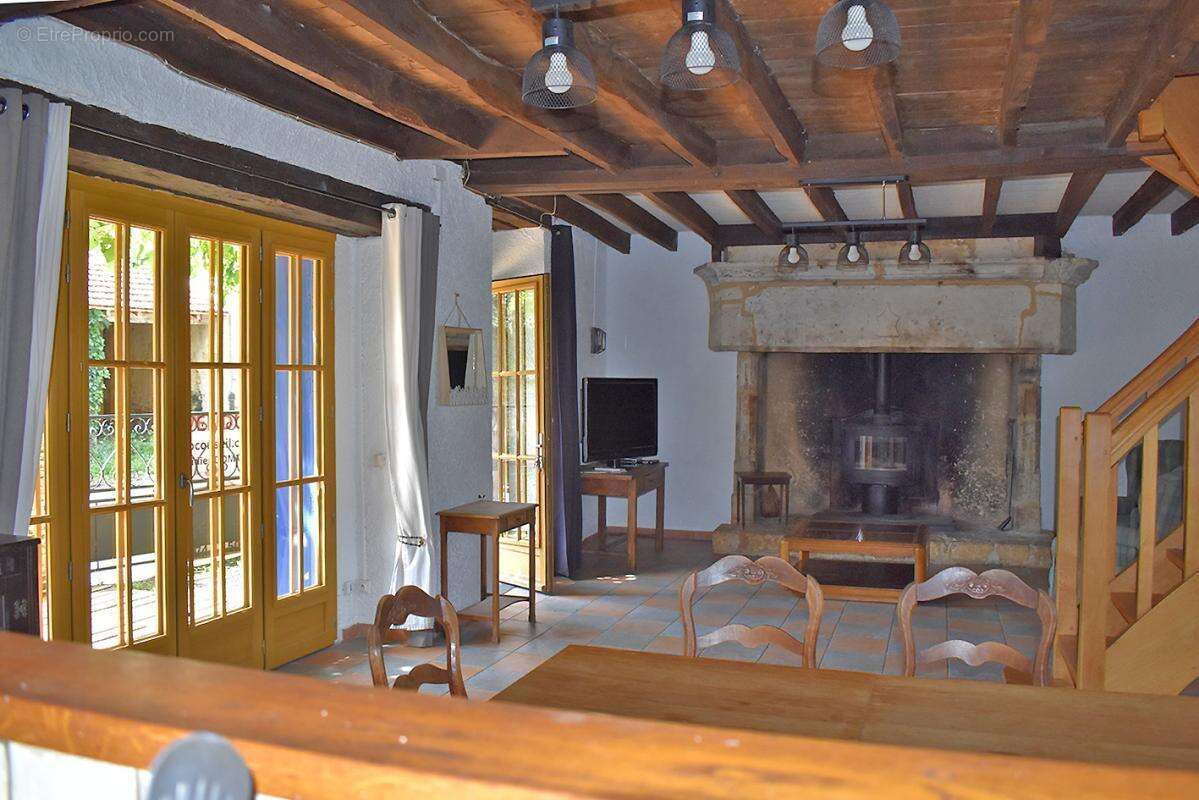Maison Salignac Eyvignes 6 pièce(s) 130 m2 - photo 4