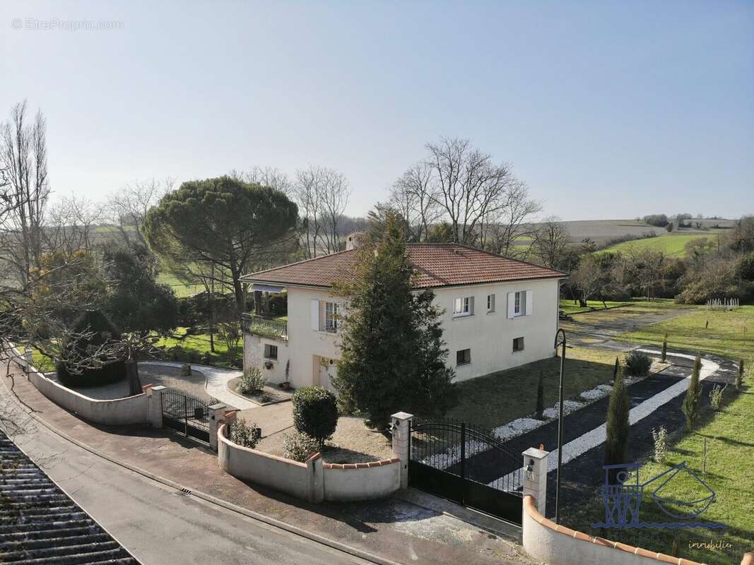 Maison à SAINT-FORT-SUR-GIRONDE