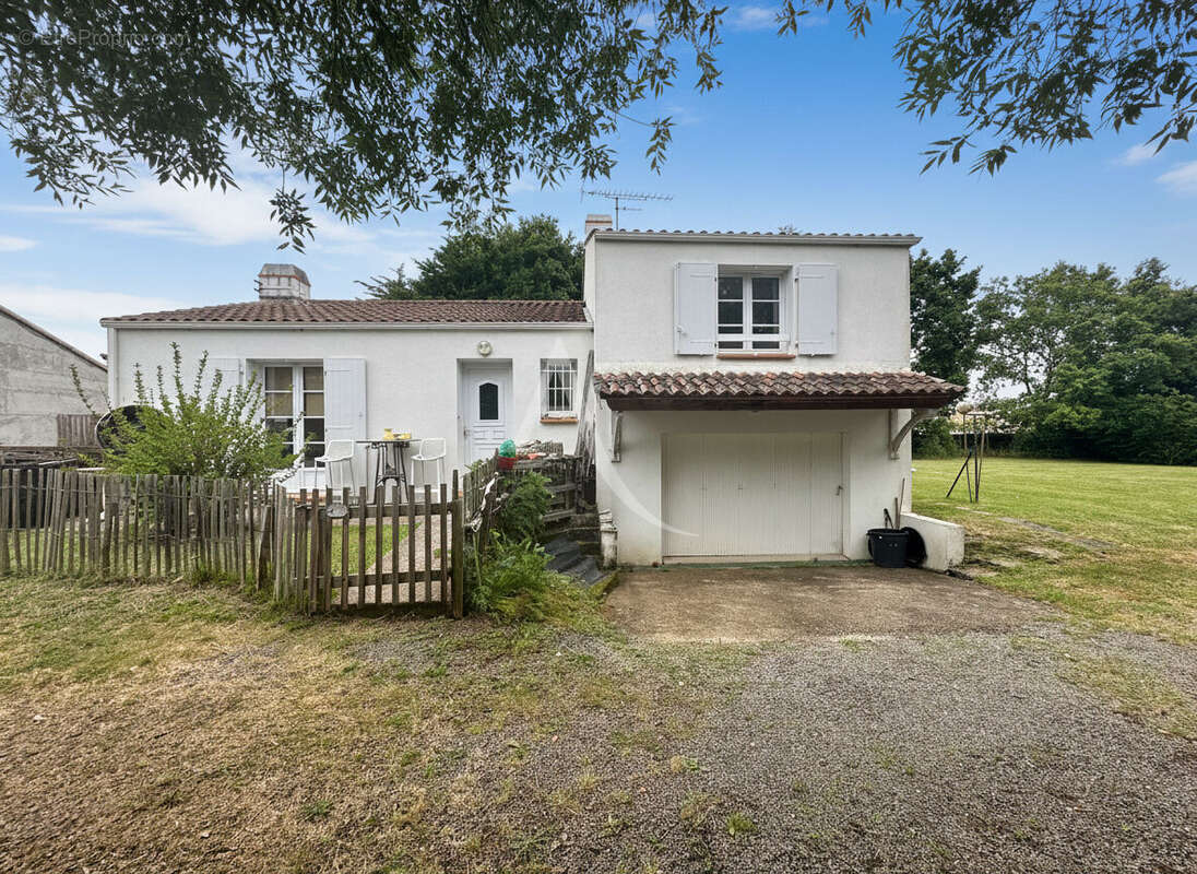 Maison à LE FENOUILLER