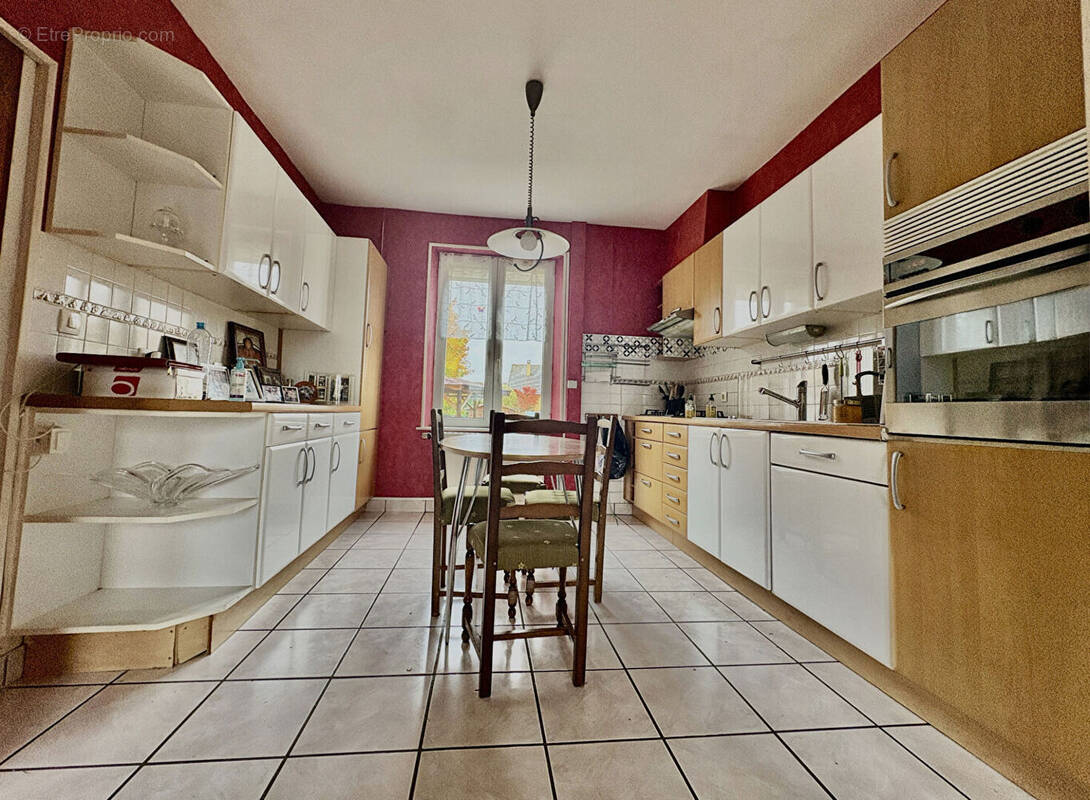 Maison à THAON-LES-VOSGES