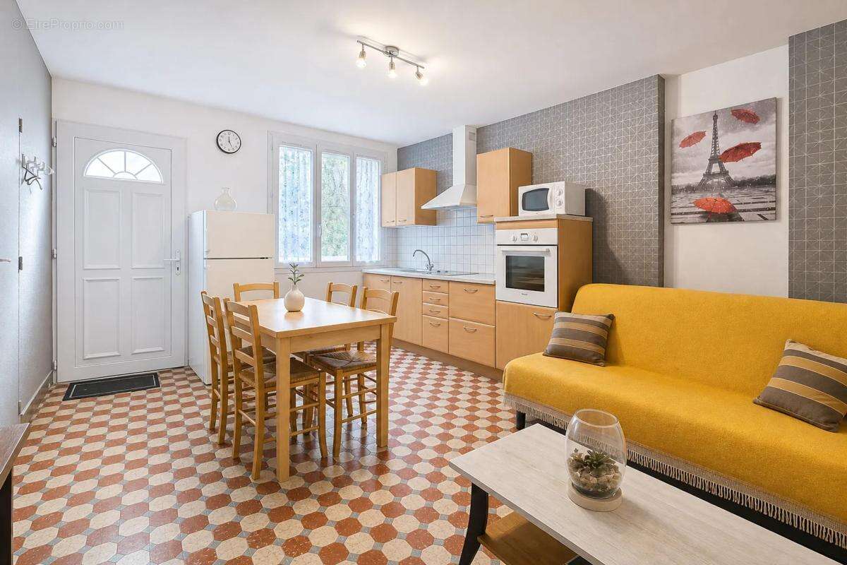 Maison à AVENE