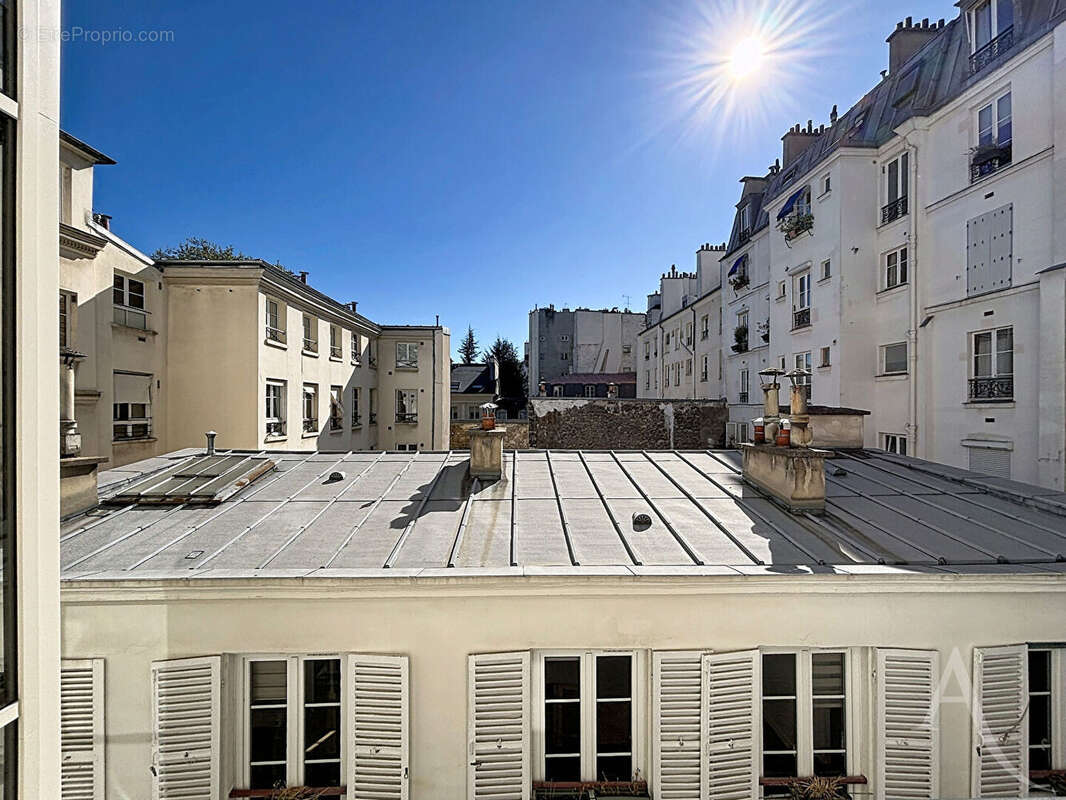 Paris 7 -  Rue Las Cases - 4 pièces 81 m² - Quartier Sainte-Clotilde - photo 5