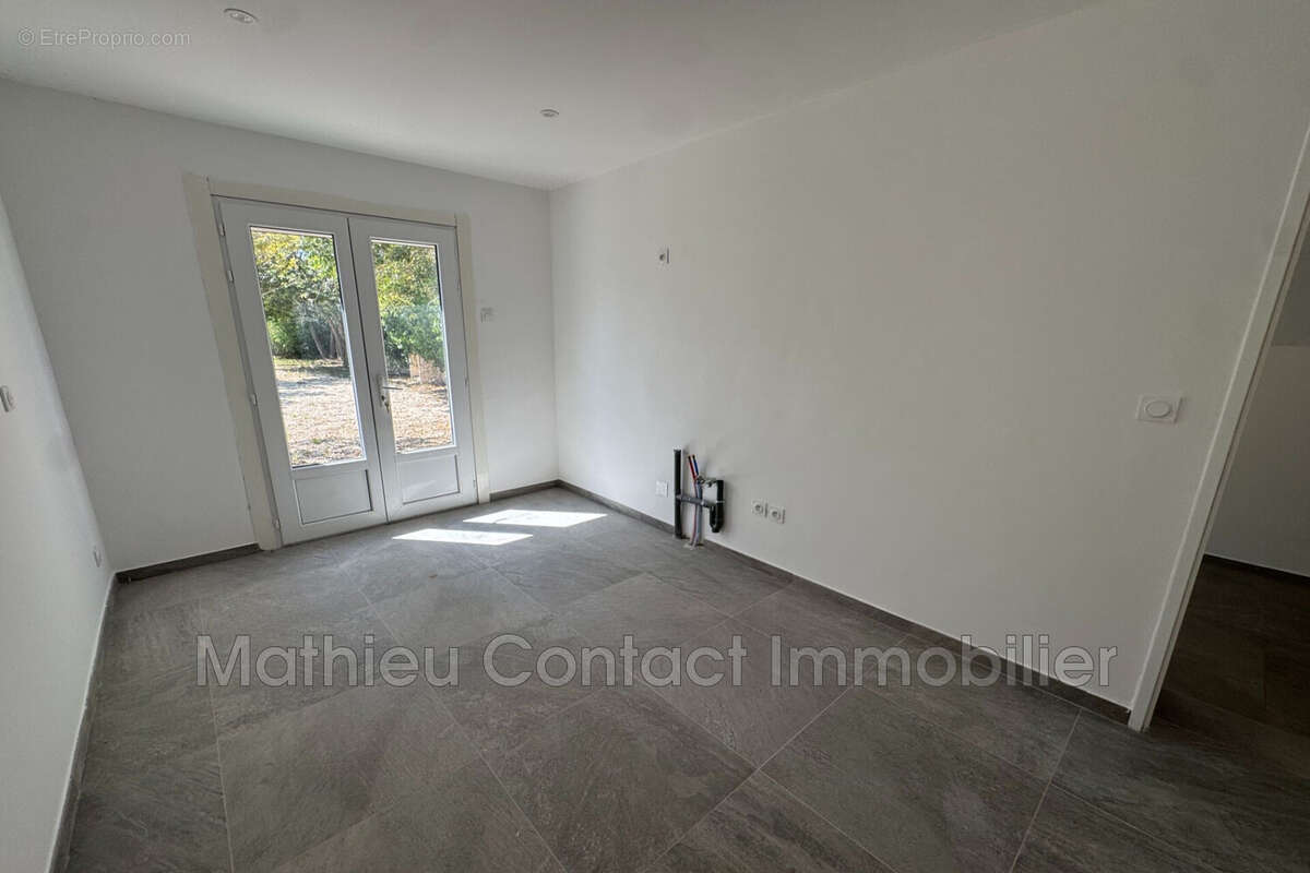 Maison à BOUILLARGUES