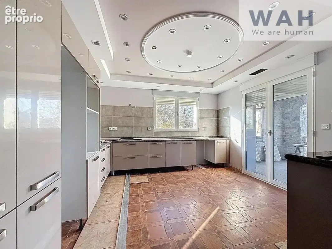 Maison 390m2 - Gros potentiel - Piscine - Terrain 1663m2 - S - photo 13