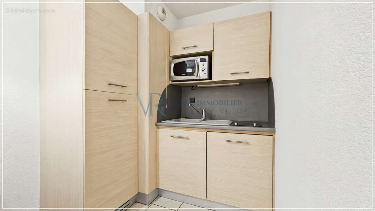 Studio meublé avec balcon et parking sous-sol - photo 8