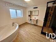 Photo 1 - Maison à MONCHECOURT