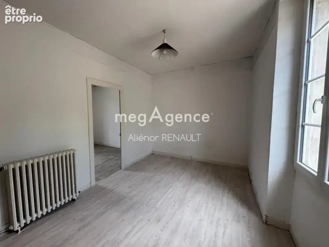 Immeuble de rapport 200m² avec local commercial et appartement – Centre-ville du Bugue - photo 10