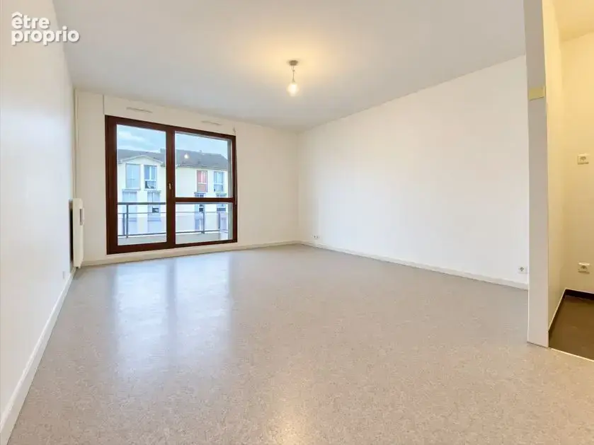 Exclusivité ORPI Compiègne : Studio loué, rentabilité immédiate pour investisseur - photo 1