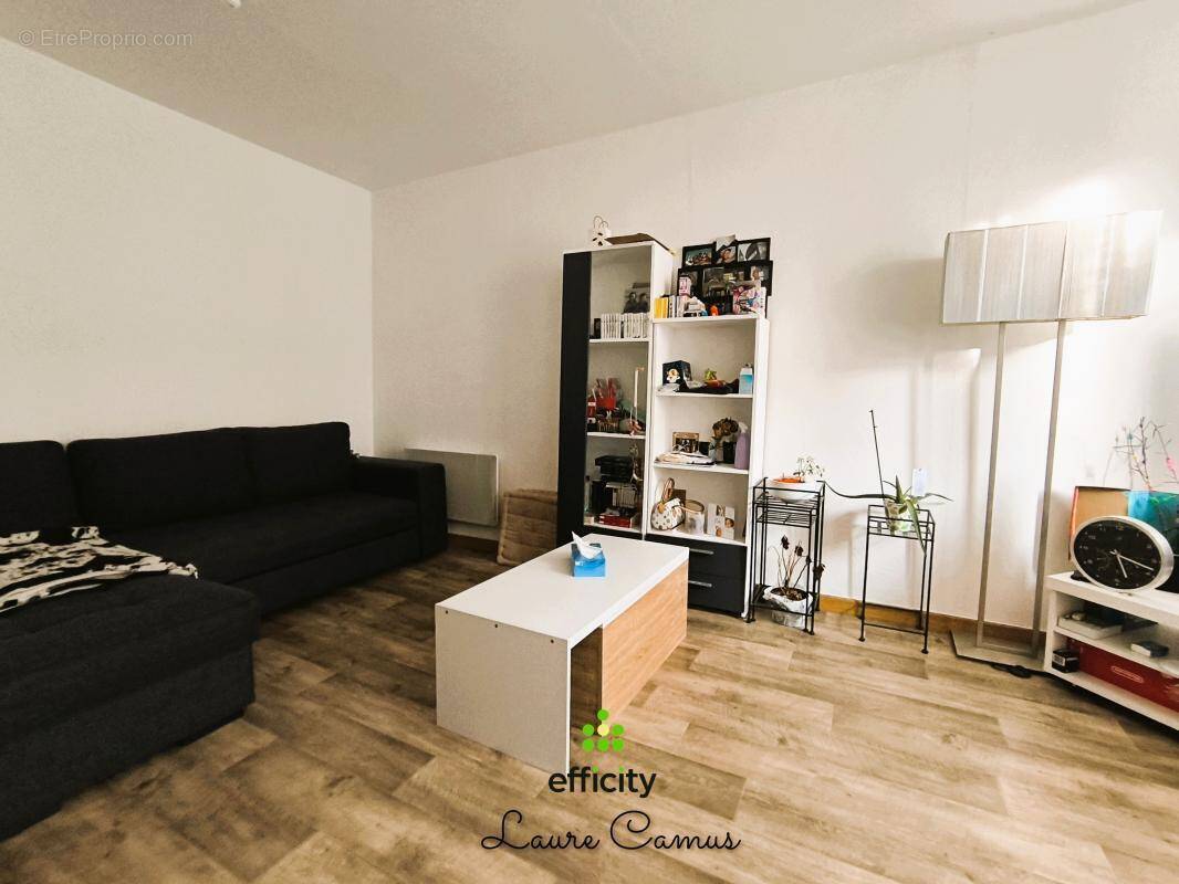 Appartement à MOUTIERS-LES-MAUXFAITS