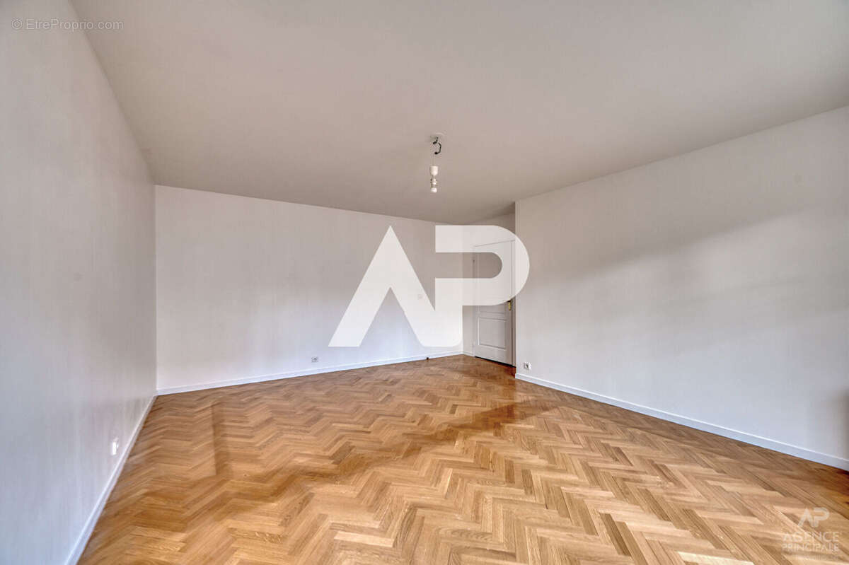 Appartement à RUEIL-MALMAISON