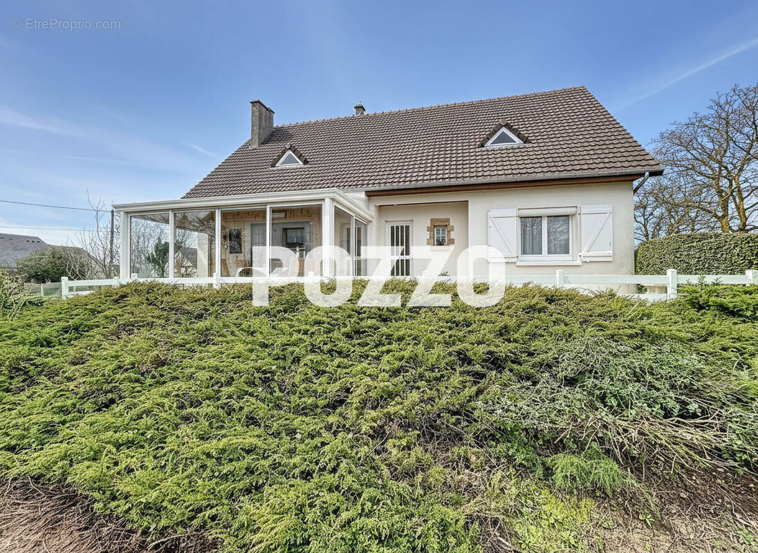 Maison à SAINT-PAIR-SUR-MER