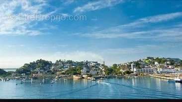 Commerce à MONTHARVILLE