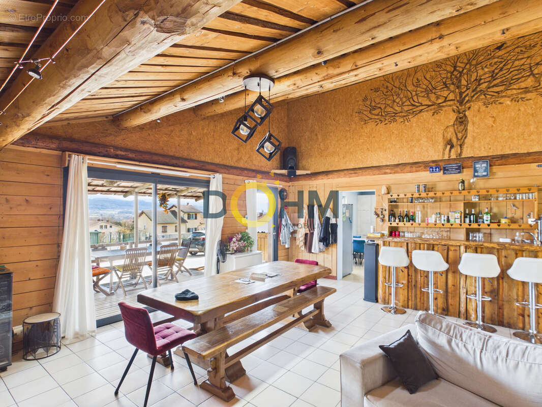 A vendre chalet a saint-ferreol des cotes, 3 chambres, grande piece de vie - photo 4
