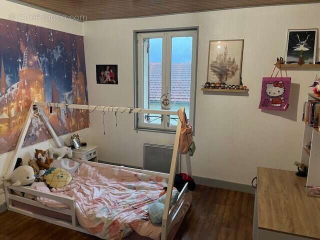 Maison à MONTLIEU-LA-GARDE