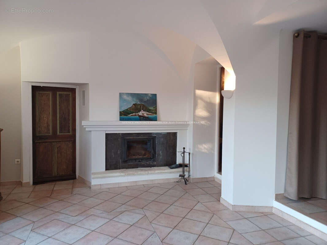 Maison 136 m² à Saint-Paul-Trois-Chateaux  - photo 8