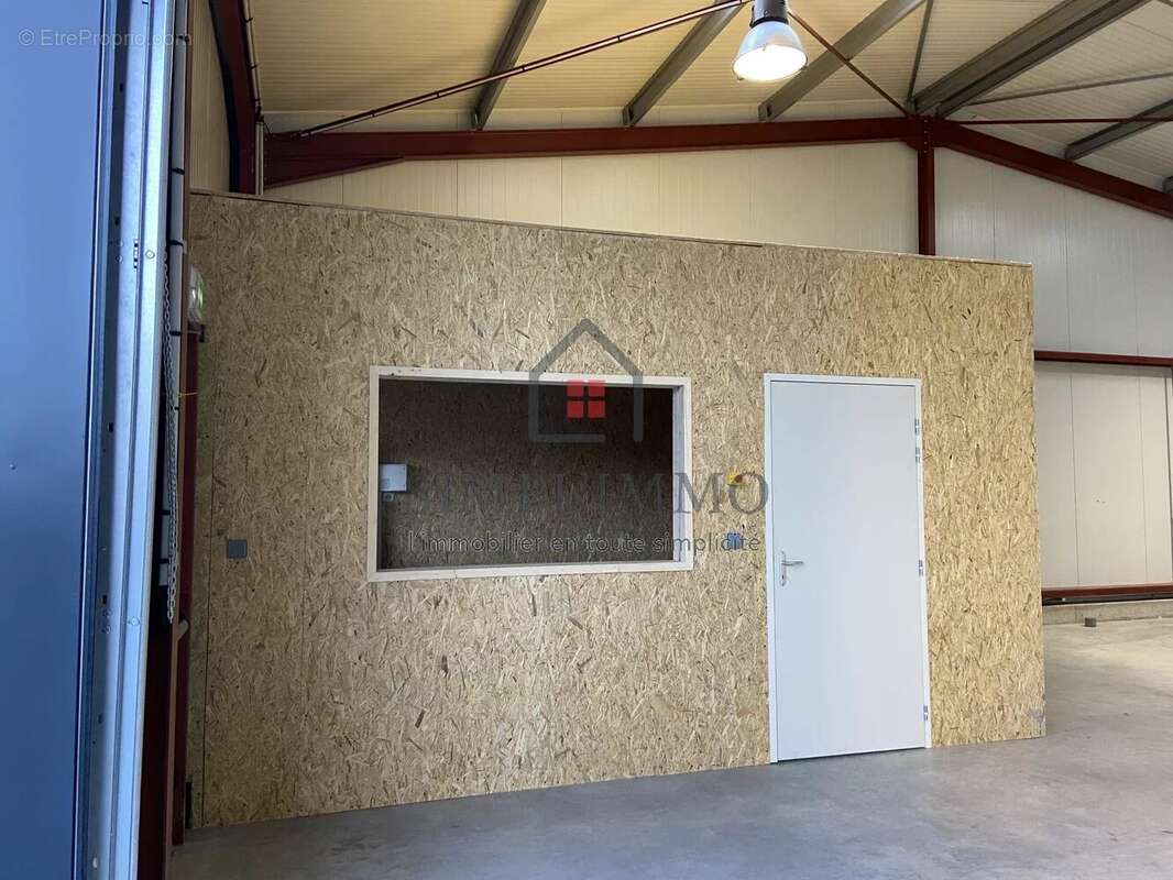 Commerce à SAINT-MEDARD-D'AUNIS