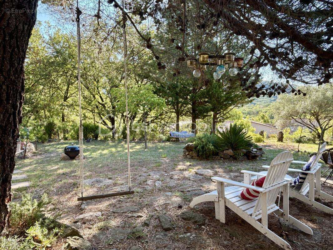 Maison à SAINT-PRIVAT