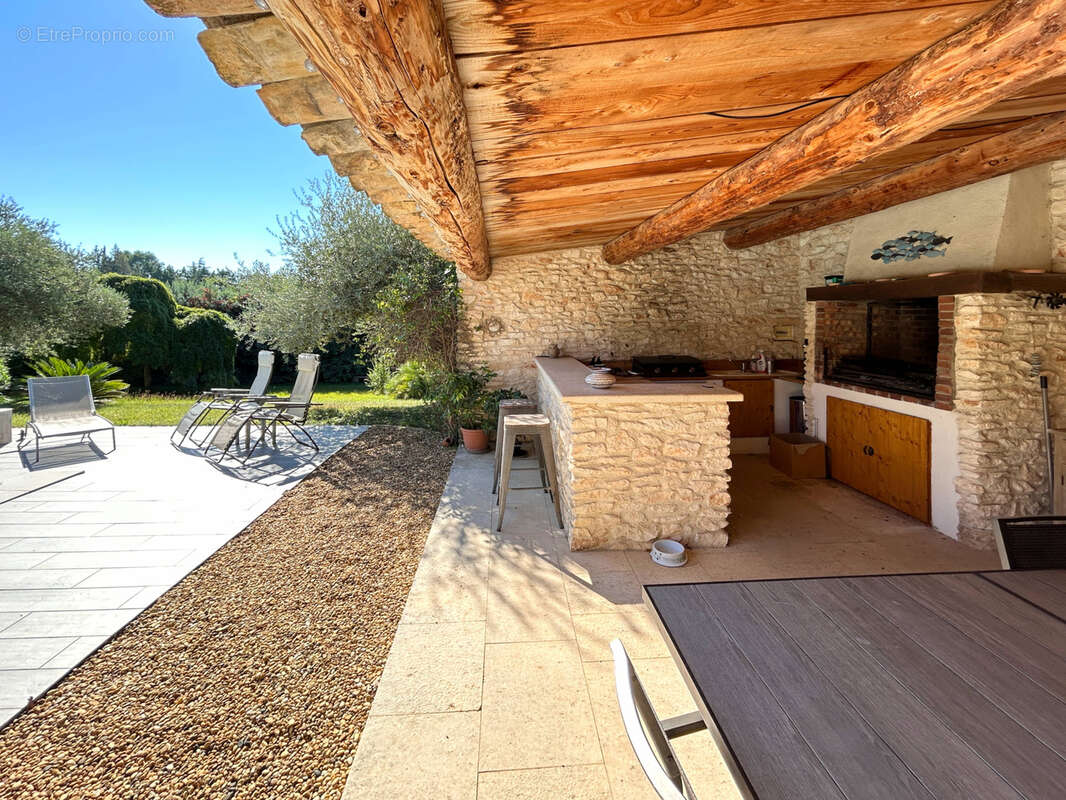 Maison à SAINT-QUENTIN-LA-POTERIE