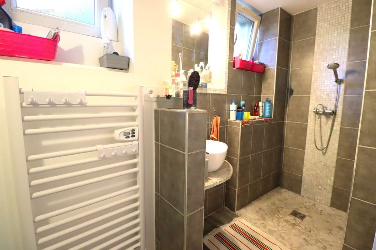 Maison à BEAUCROISSANT