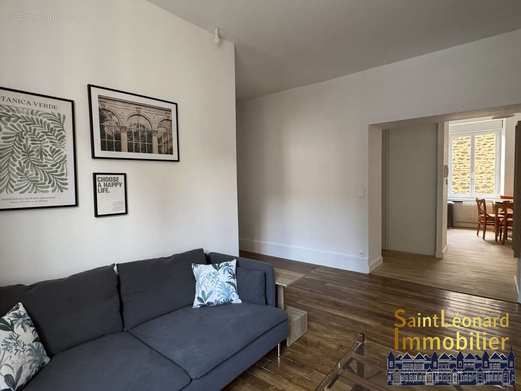 Appartement 83 m² à Fougeres  - photo 3