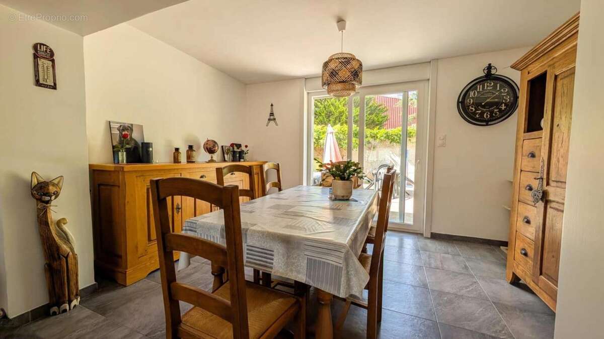 Maison à GOUZEAUCOURT