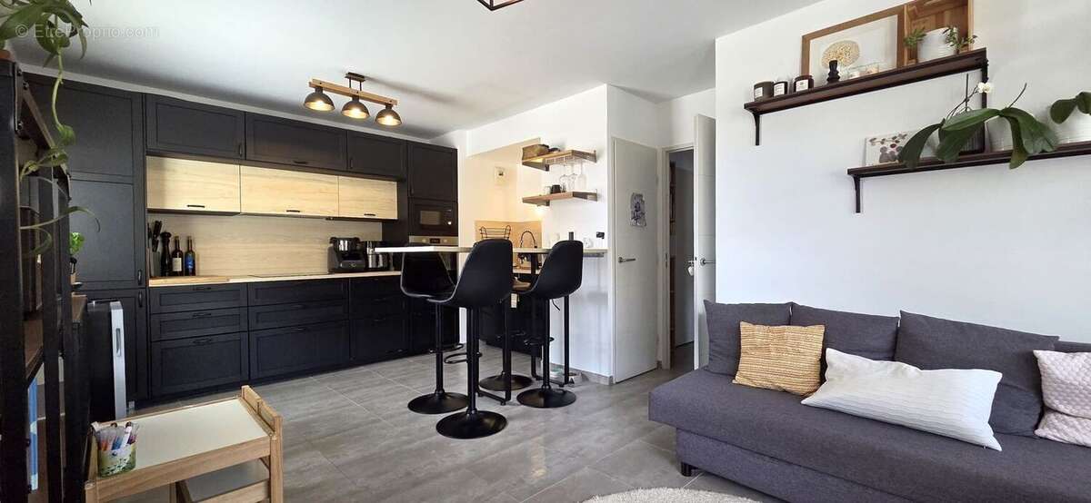 Appartement à CUGES-LES-PINS