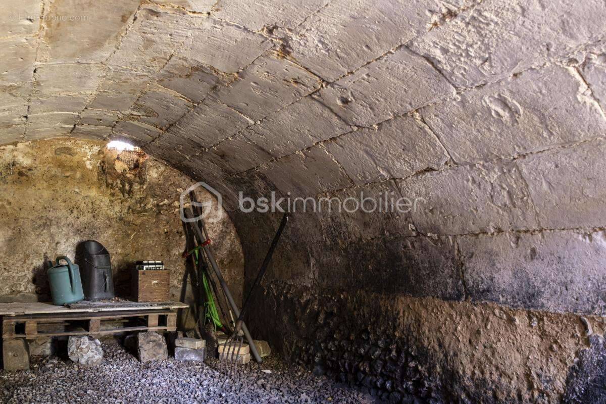 Maison de charme au calme – Le Grand-Lucé – Grand jardin, authenticité et potentiel à révéler - photo 10