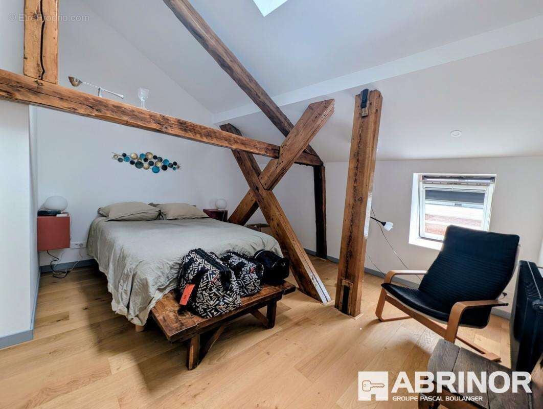 Grande maison de caractere 5 chambres+bureau - photo 11