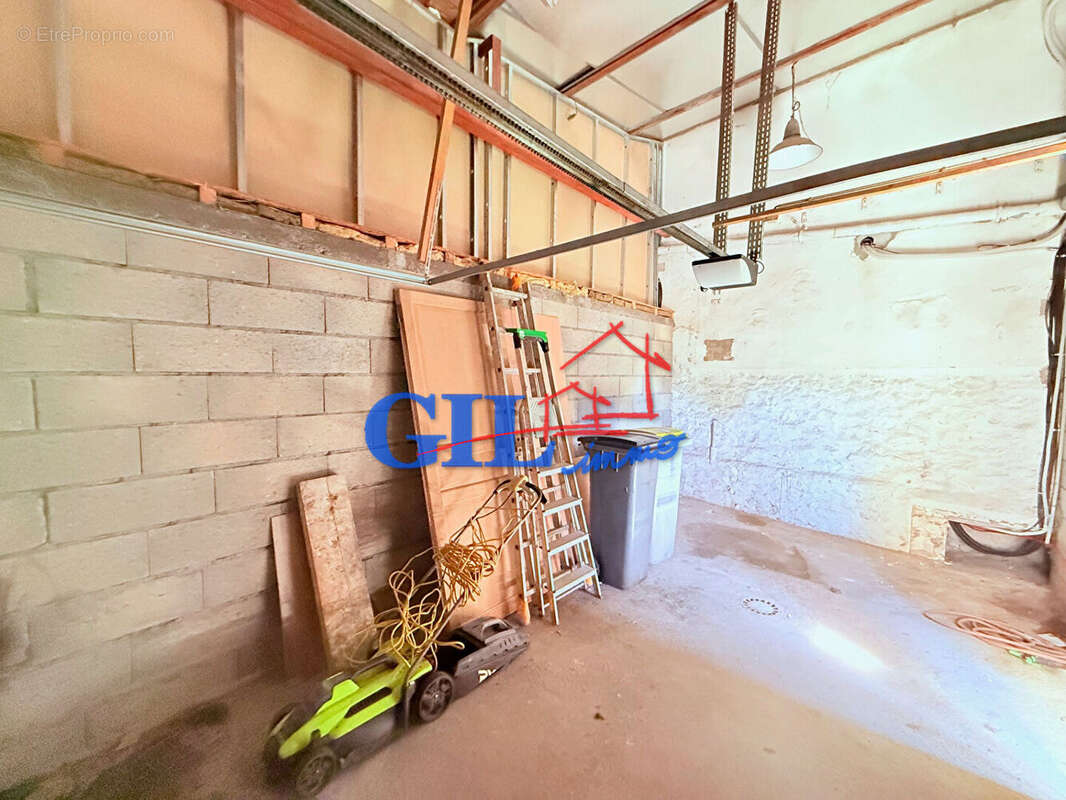 Maison à SAVIGNY-LE-TEMPLE