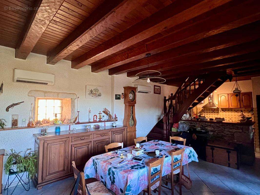 Maison de caractère à Coulaures de 105 m² - photo 4