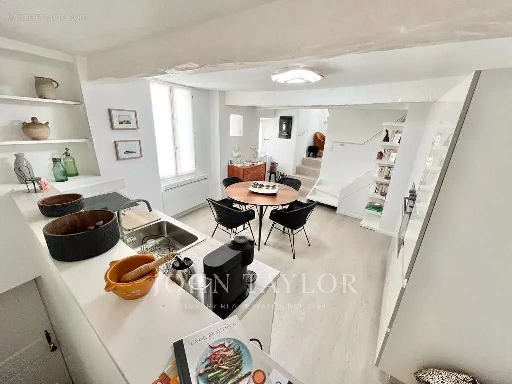 Appartement à LOURMARIN