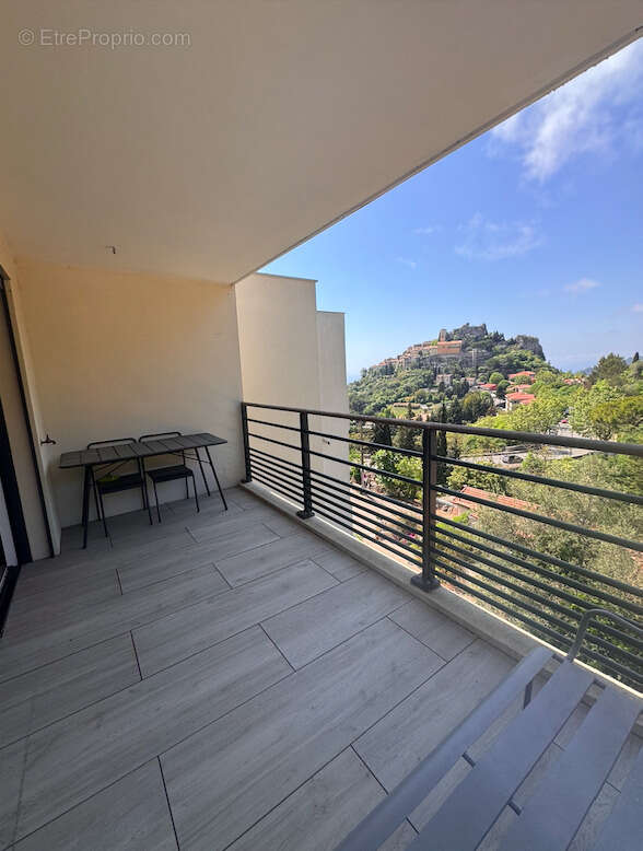 Appartement à EZE