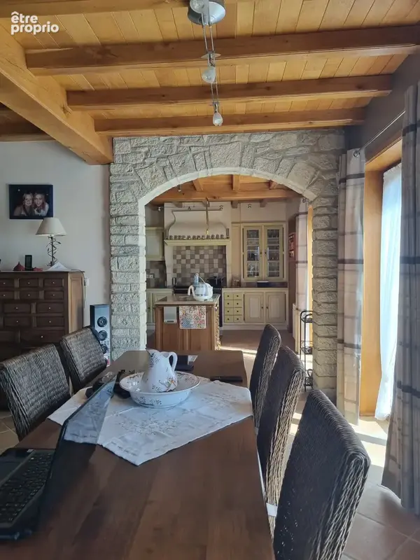 Maison avec terrain et piscine - photo 14