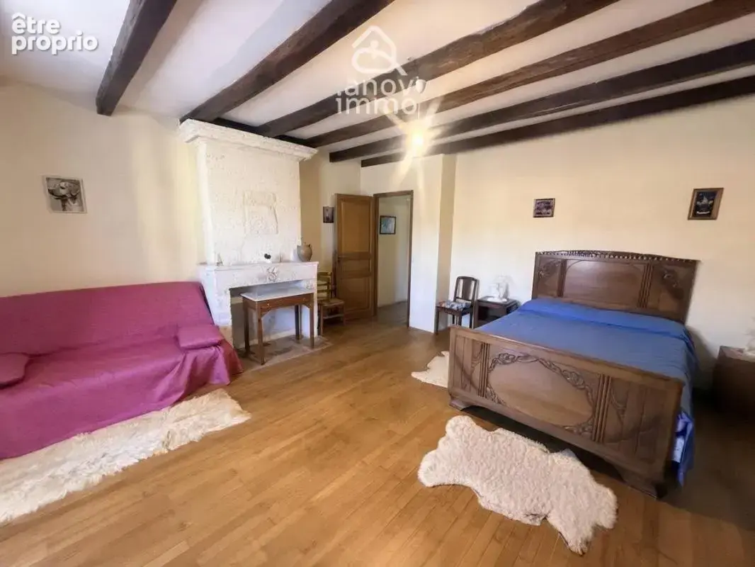 Maison en pierre 159 m2   3 chambres   Cour attenante + terr - photo 14