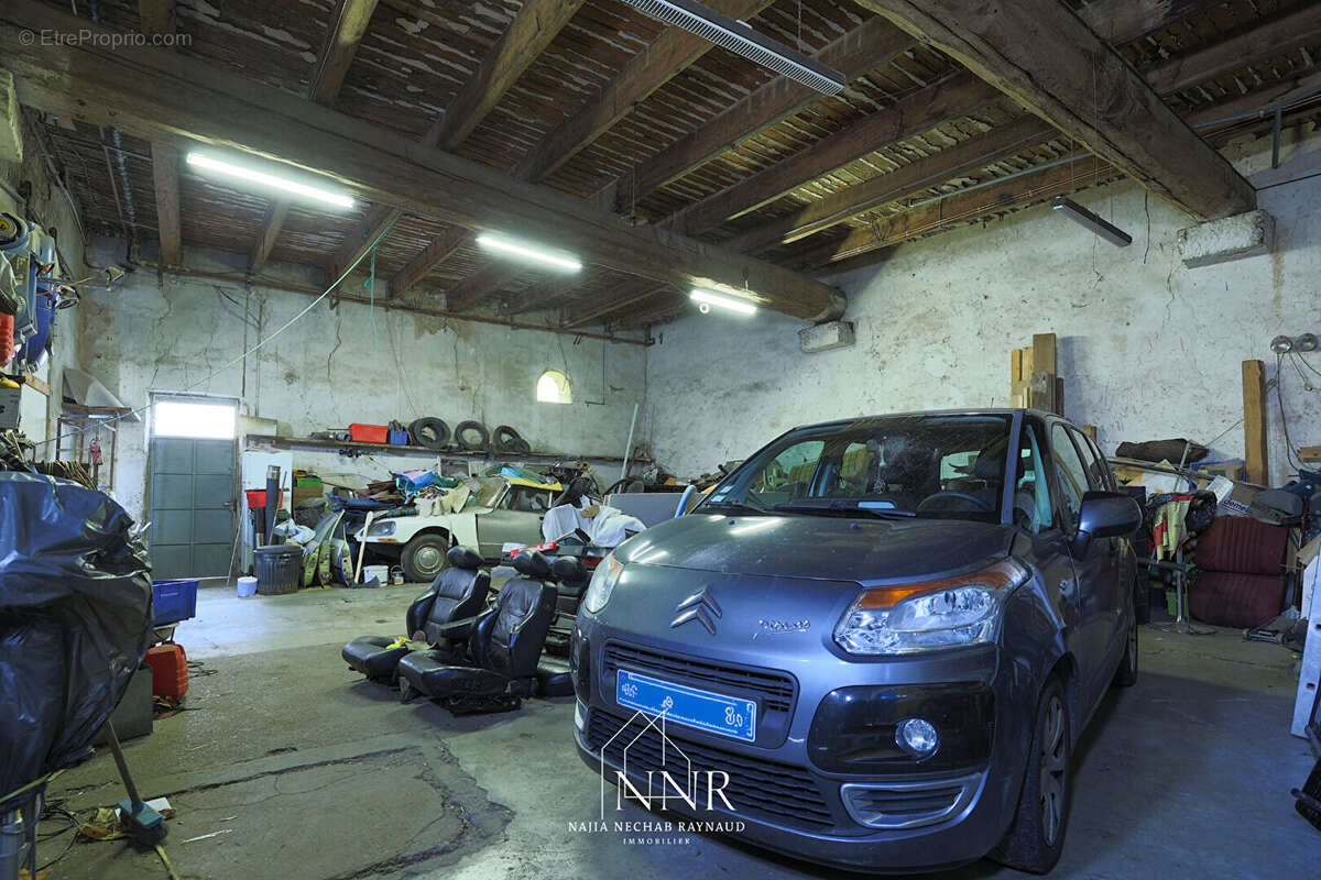 Maison à SAINT-FELIX-DE-LODEZ